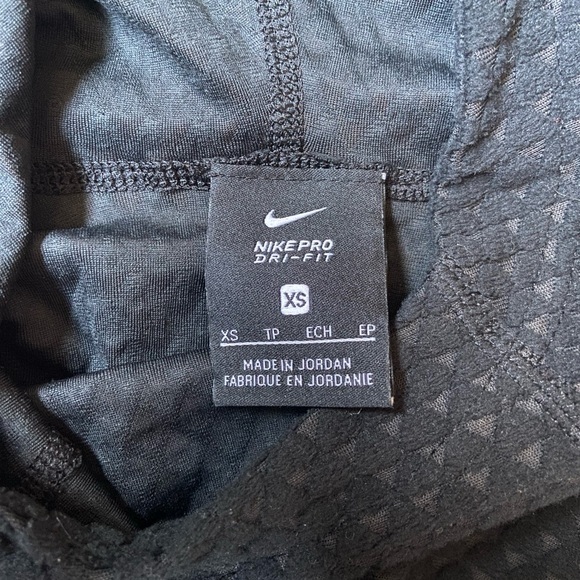 Nike Pro Women’s Icon Clash Hooded Dry Fit Long Sleeve Black/Metallic Gold XS - Picture 12 of 16